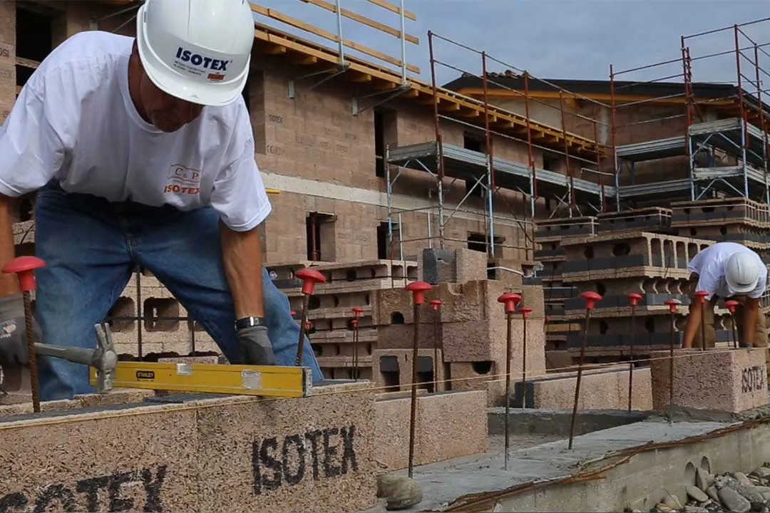 Isotex gradnja na gradilištu